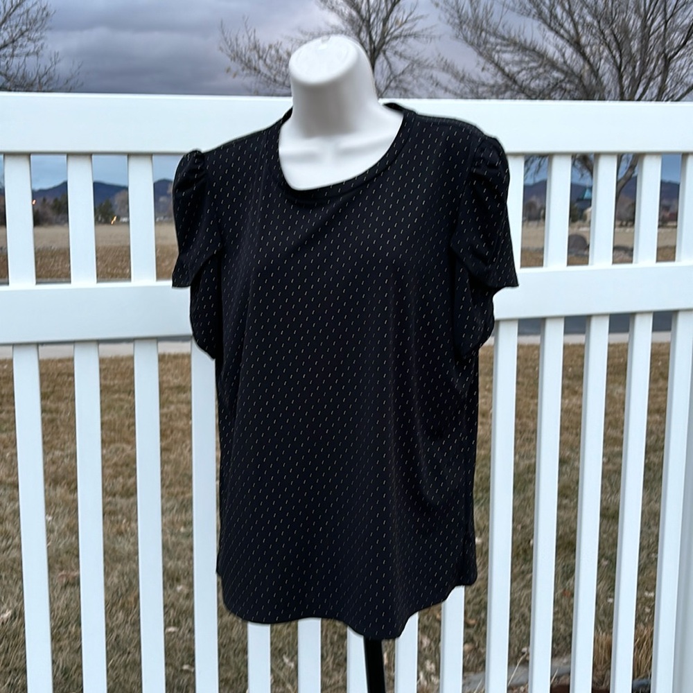 Michael Michael Kors Black & Gold Size L Poly Top